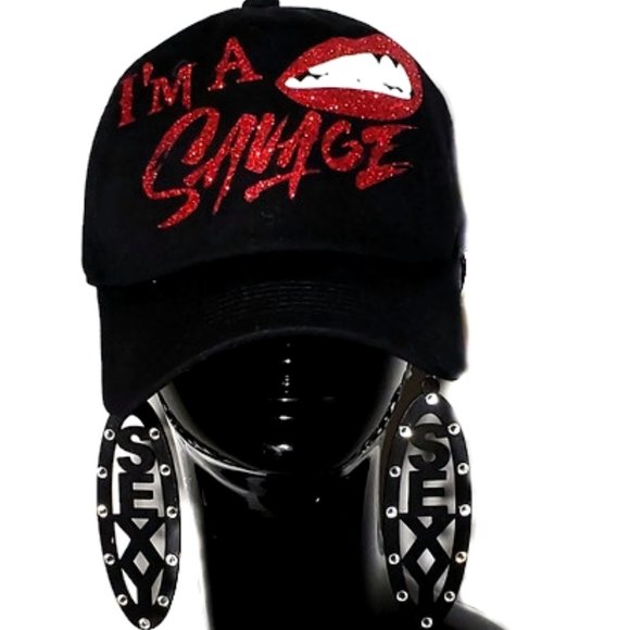 I'm a Savage Red Lips on Fitted Adj. Baseball Cap. - Picture 2 of 5